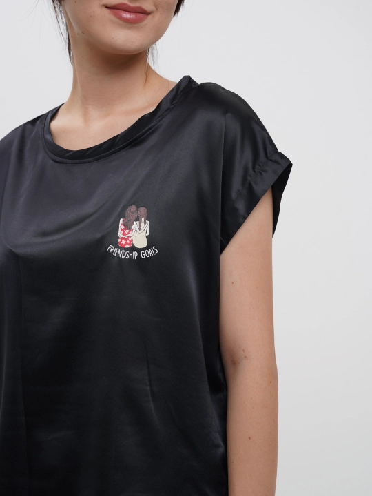 Ayollar pijama to'plami Penti, shortilar bilan, yengi kalta, yozgi