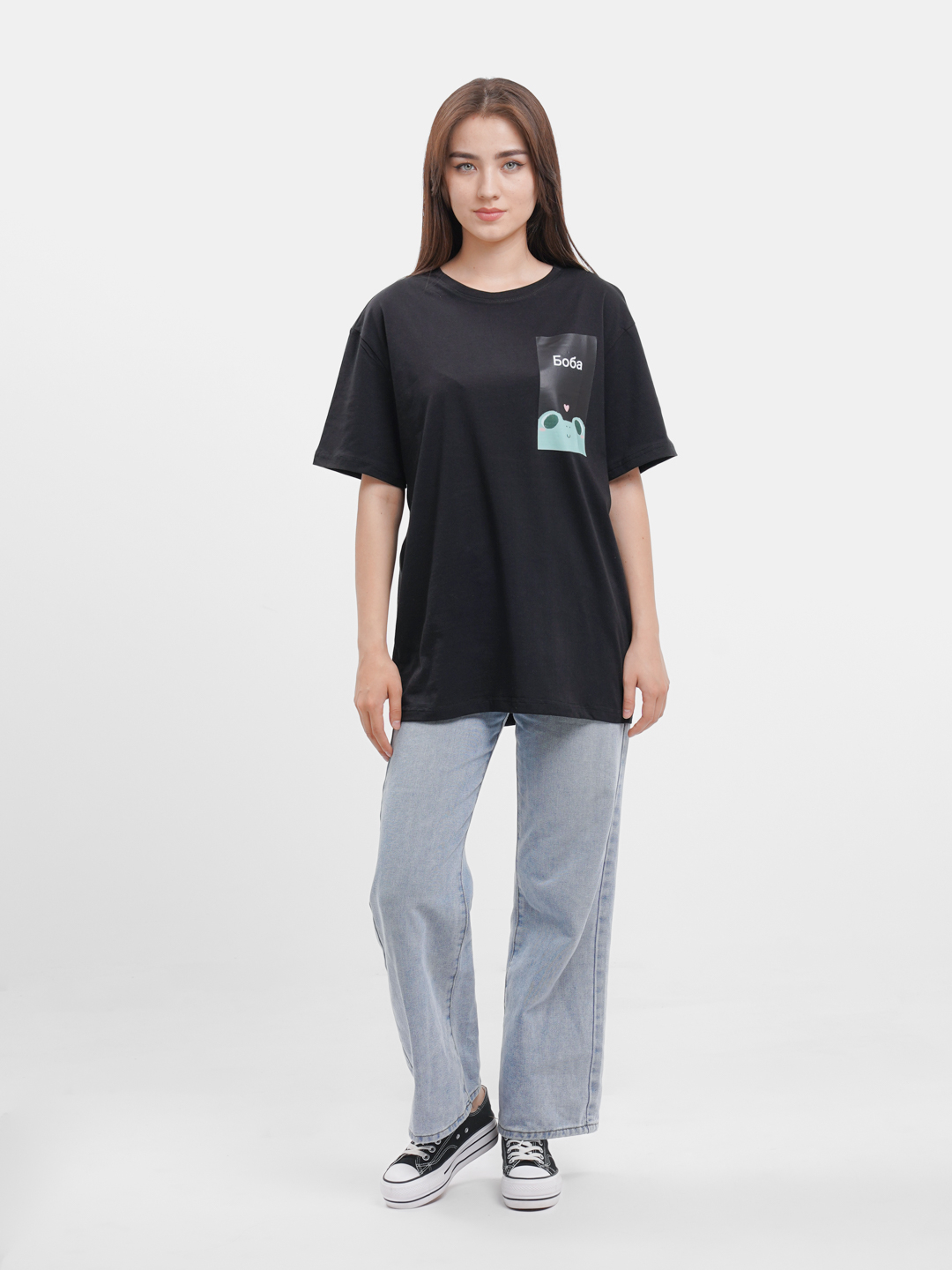 Sharsharada yalangoch qiz Men katta sik bilan jinsiy aloqa qilishni xohlayman