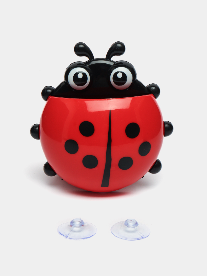 Men xonaga kirib, uni onanizm bilan shugullanayotganini kordim.