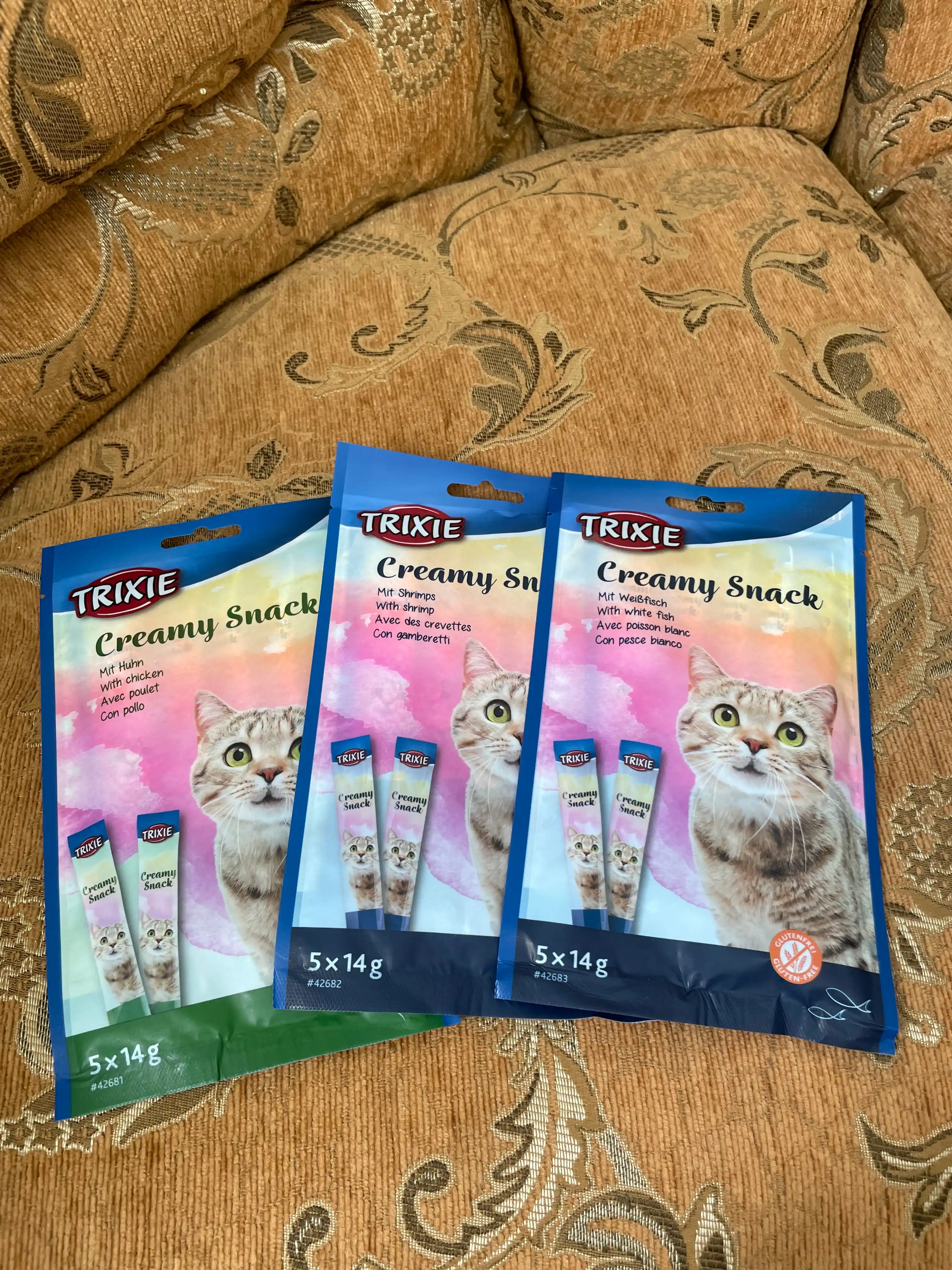 Лакомство для кошек, крем-пюре Trixie creamy snacks с курицей, 5 * 14 г