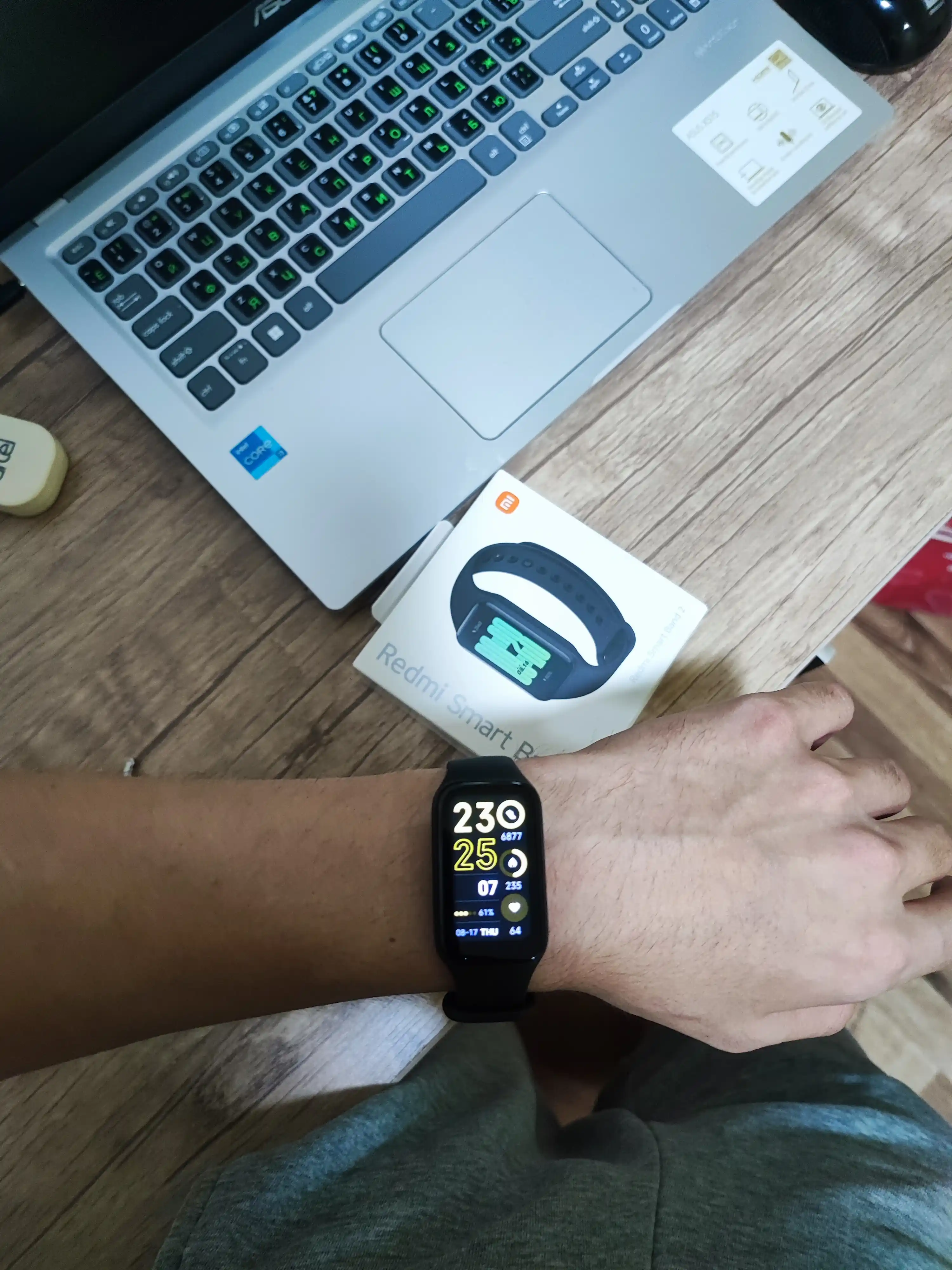 Fitnes bilaguzugi Xiaomi Redmi Smart Band 2, soat bilan