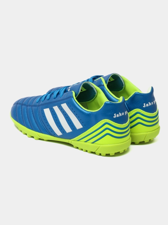 Butsalar tabiiy va sun'iy maydonlar uchun, futbol uchun butsalar 