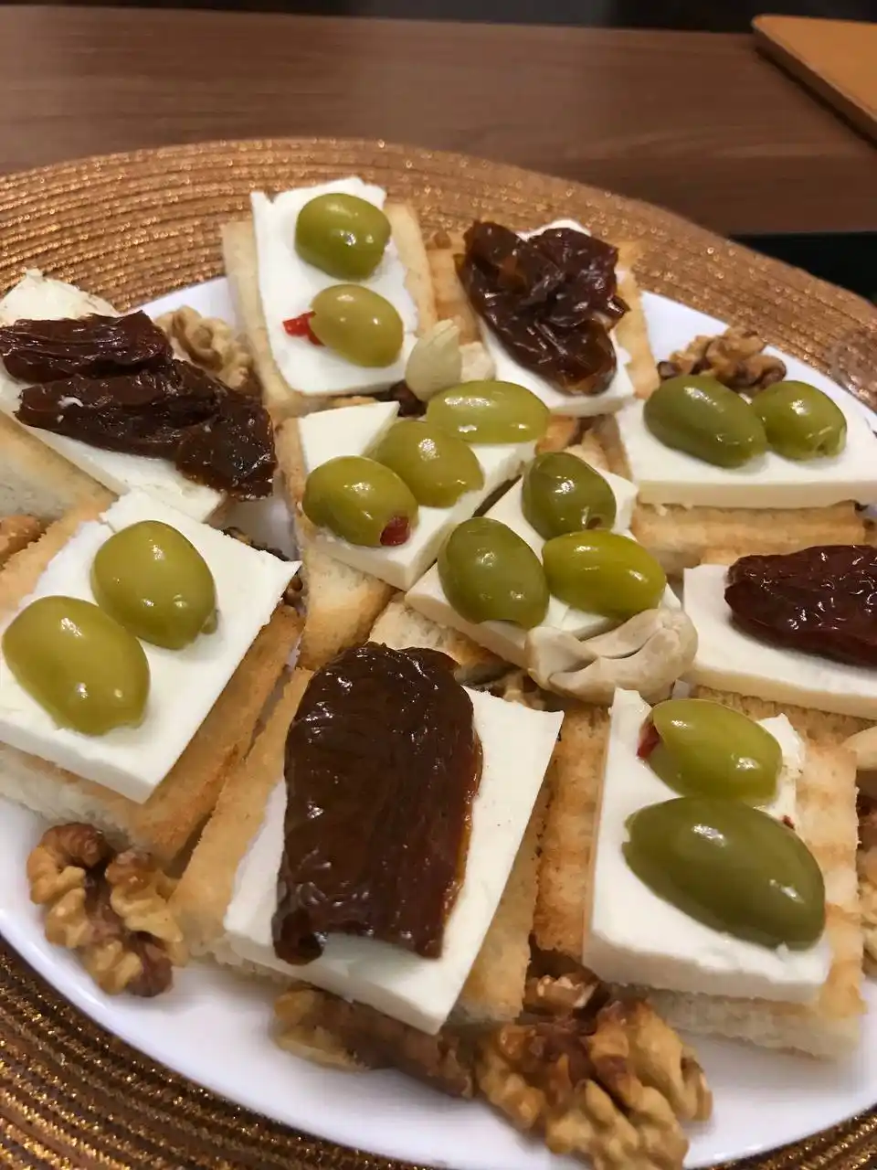Вяленые томаты в масле "CRAFT FOOD", в стеклянной банке, 250 г