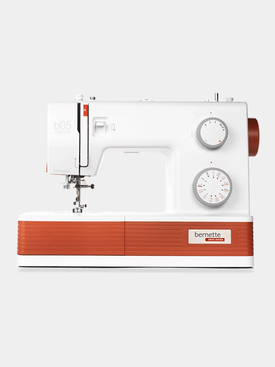 Швейная машина Bernette b05 Crafter, 30 операций, LED-подсветка