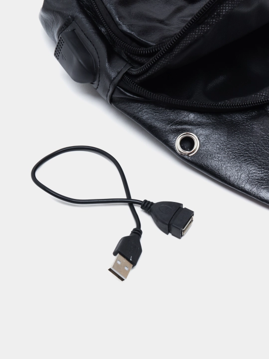 Erkaklar uchun banan sumkasi USB chiqishi bilan