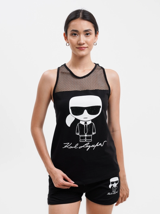 Ayollar uchun sport kostyumi, Turkiya