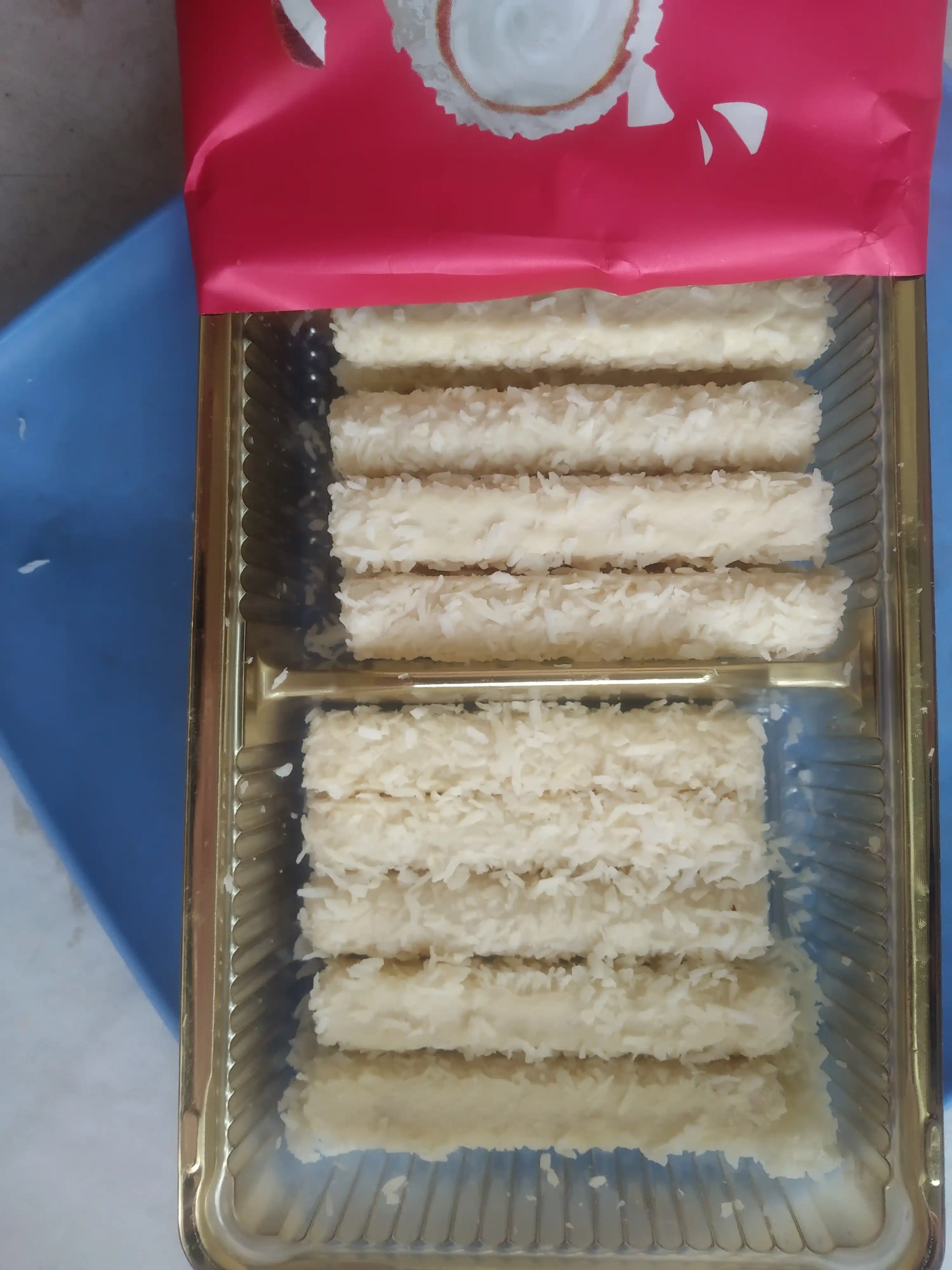 Konfetlar Twiggy, kokos kremi bilan, 185 g