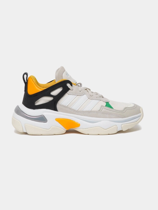 Ayollar uchun krossovkalar adidas BOUJIRUN