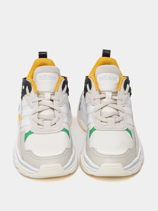 Ayollar uchun krossovkalar adidas BOUJIRUN