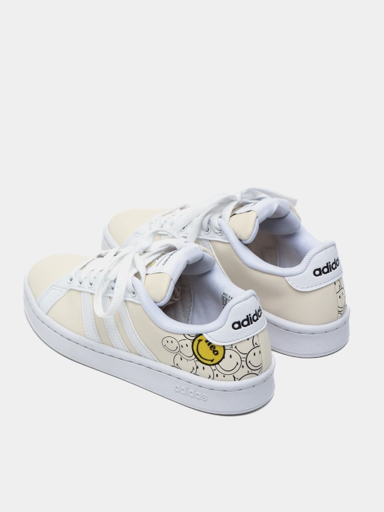 Krossovka adidas ayollar uchun GRAND COURT