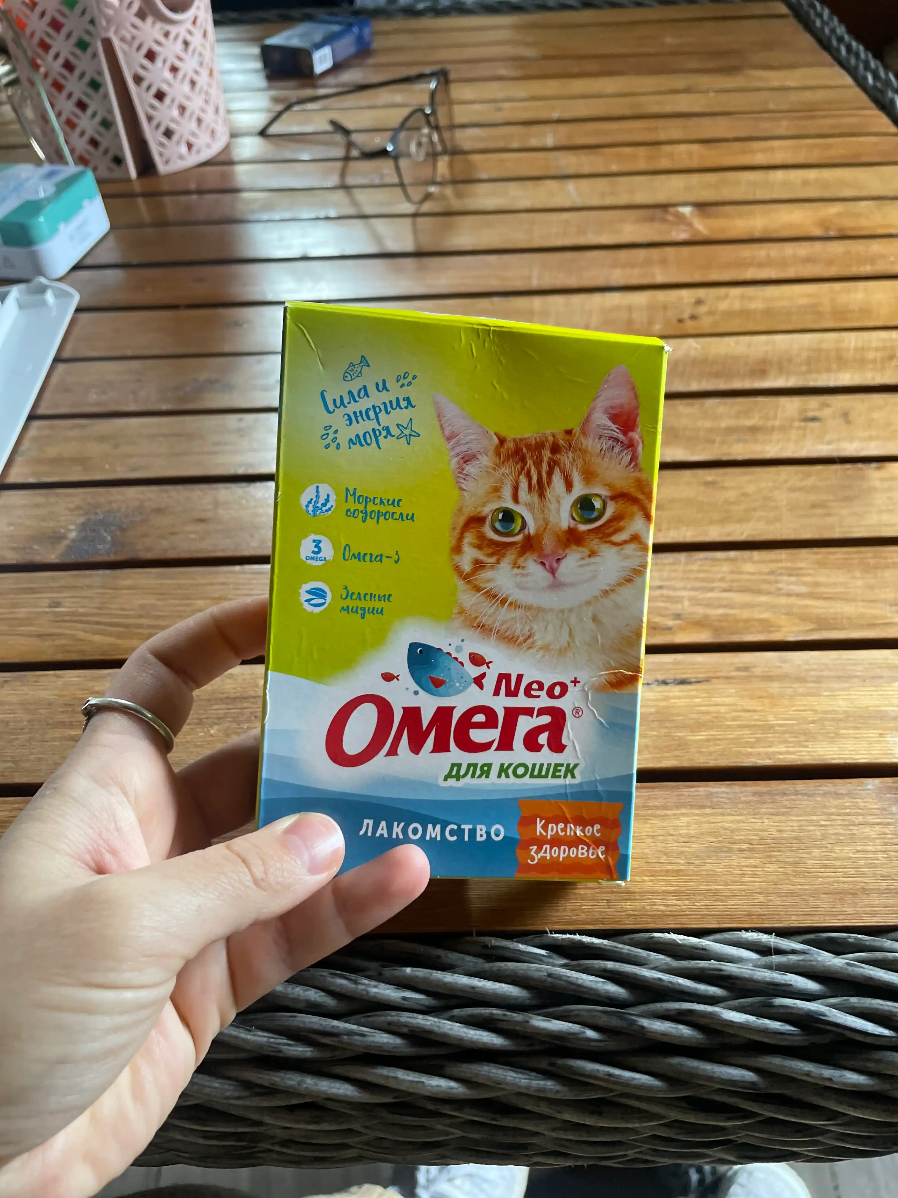Mushuklar uchun shirinlik Omega Neo mustahkam salomatlik