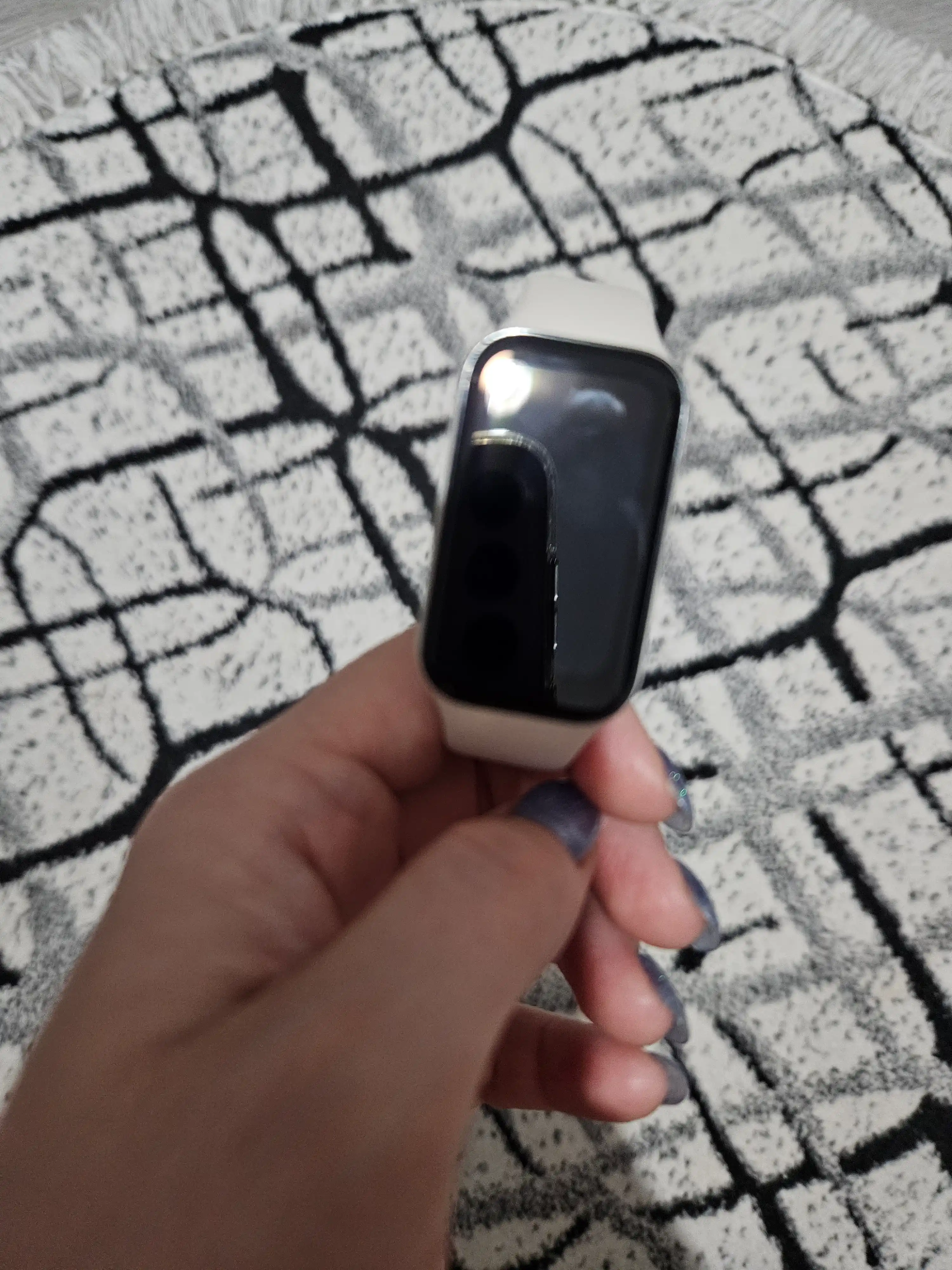 Fitnes bilaguzugi Xiaomi Redmi Smart Band 2, soat bilan