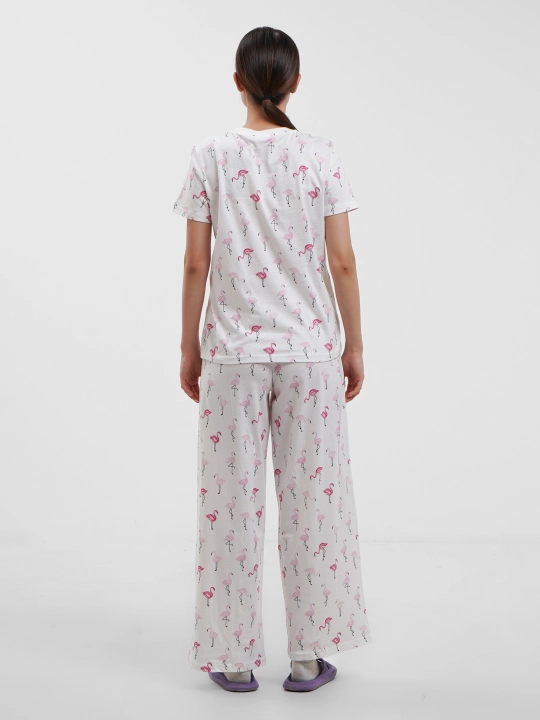 Qizlar va qizaloqlar uchun pijama, keng shim va futbolka