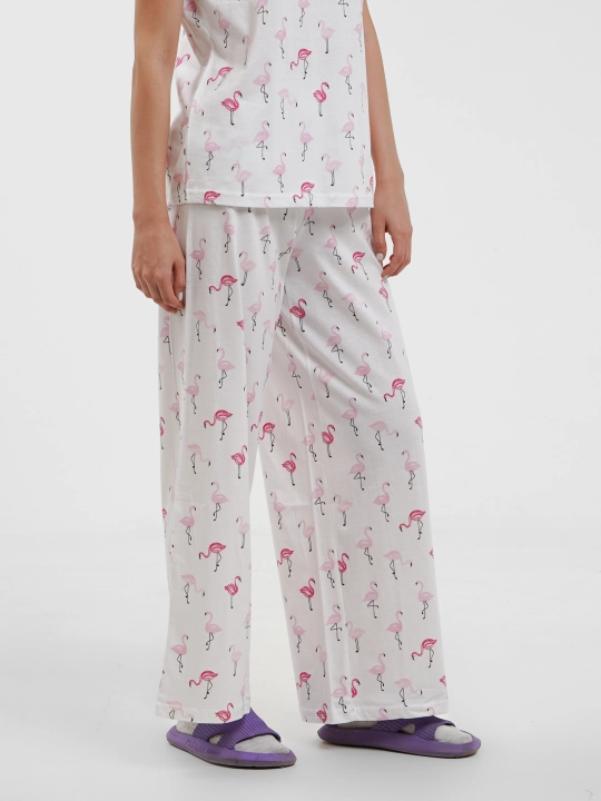 Qizlar va qizaloqlar uchun pijama, keng shim va futbolka