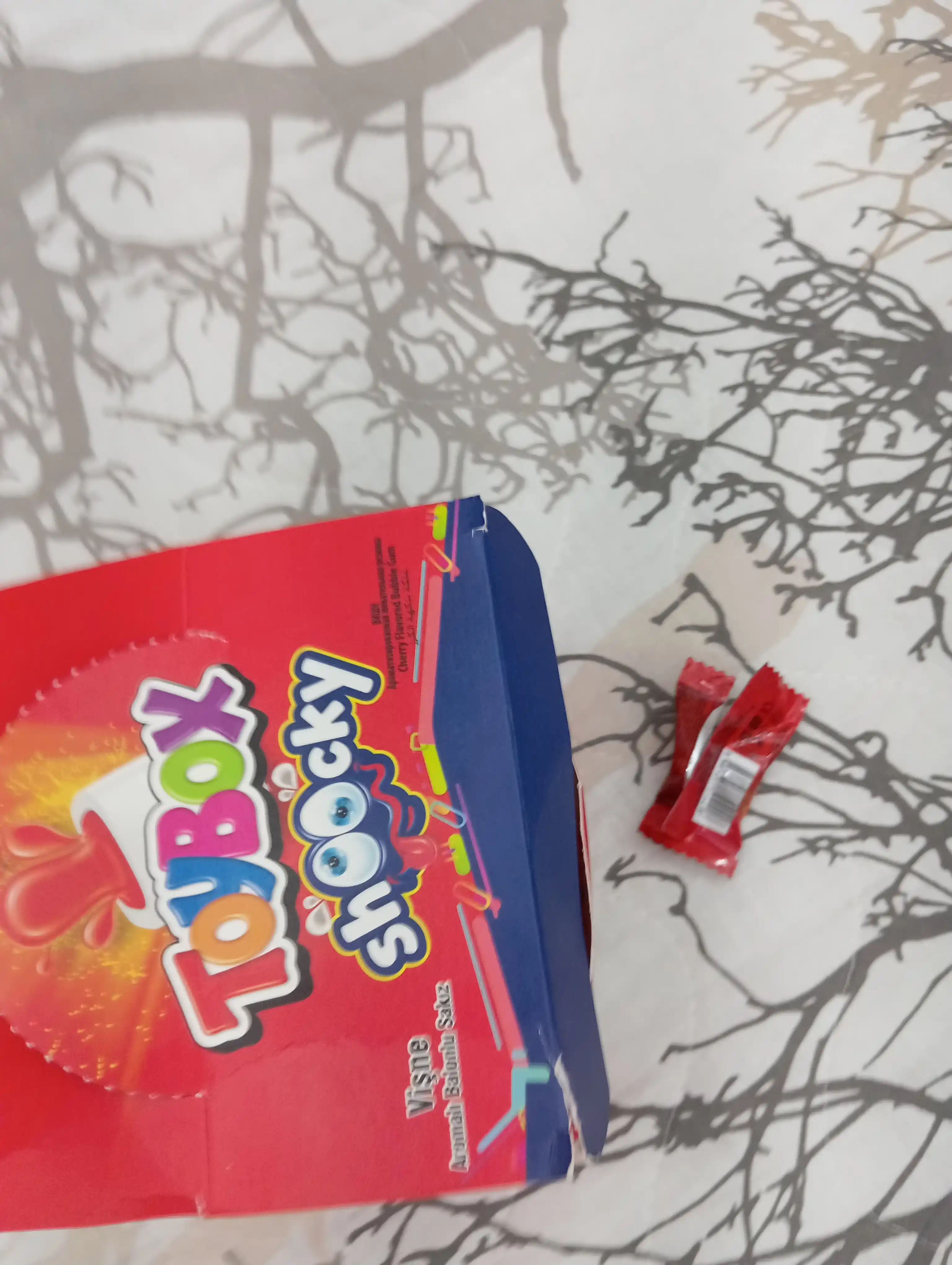 Saqich Toybox Shoki, nordon, gilos ta'mi bilan, 400 g