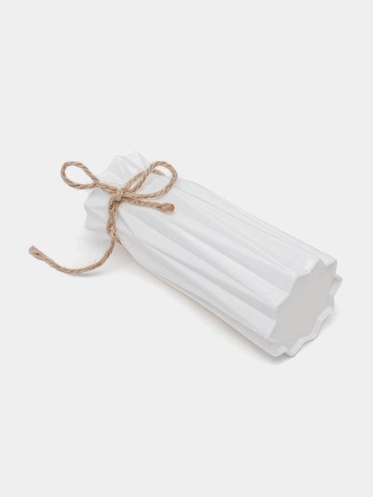 Gullar uchun guldon, plastik