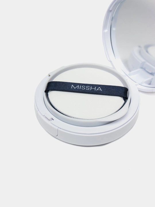 Krem-kushon Missha Magic Cushion