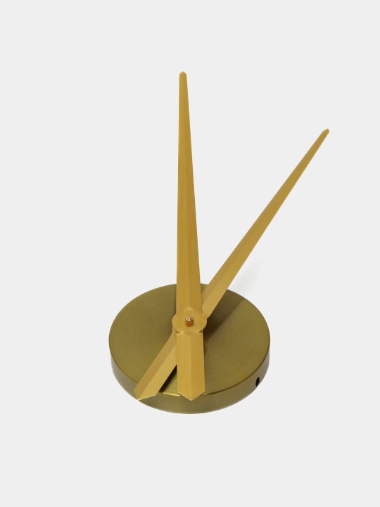 Devor soati, 3D effektli, rim raqamlari