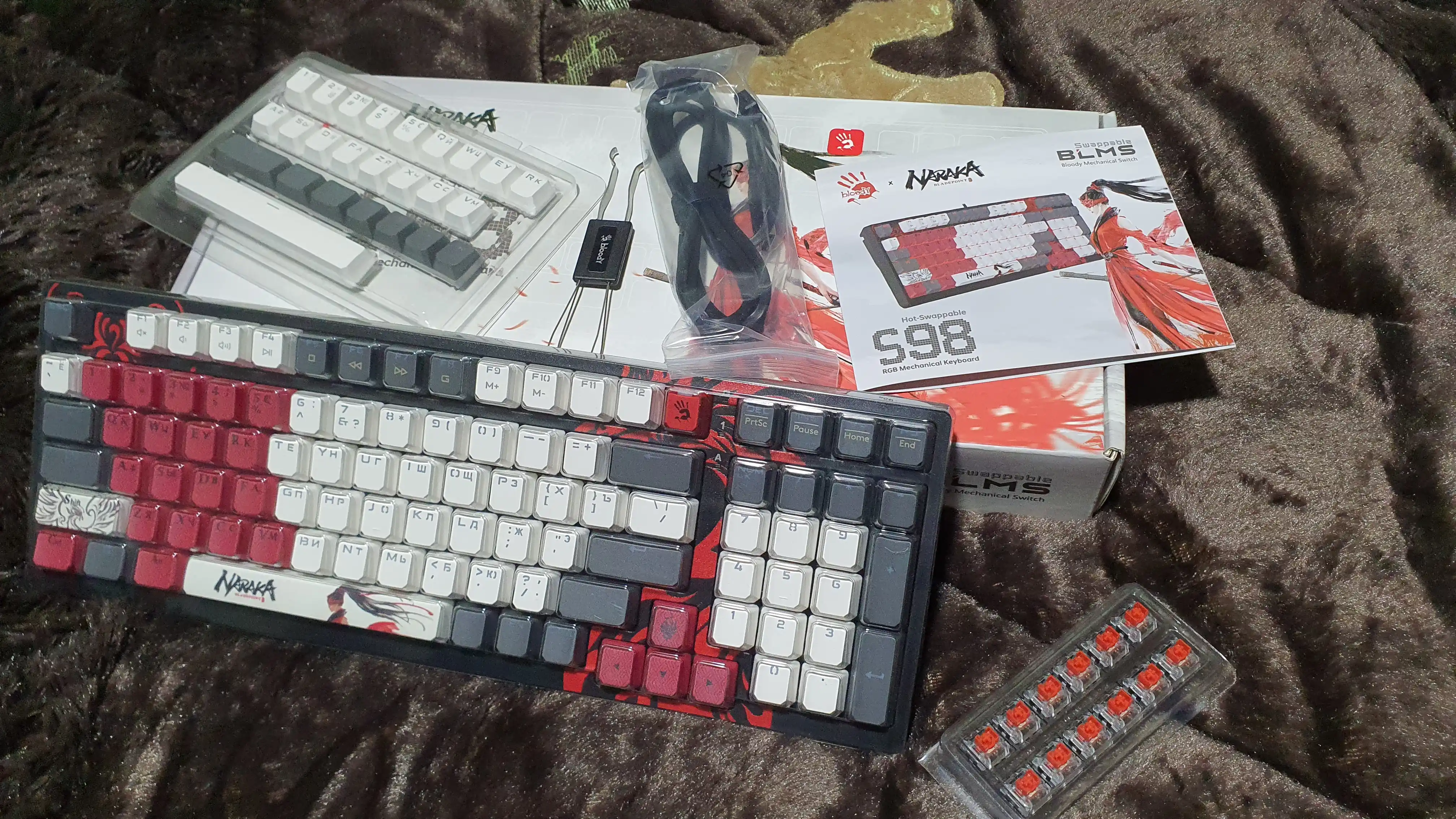 Bloody S98 Naraka — RGB mexanik gaming klaviatura, BLMS Red Plus, Hot-Swappable, 98 tugma
