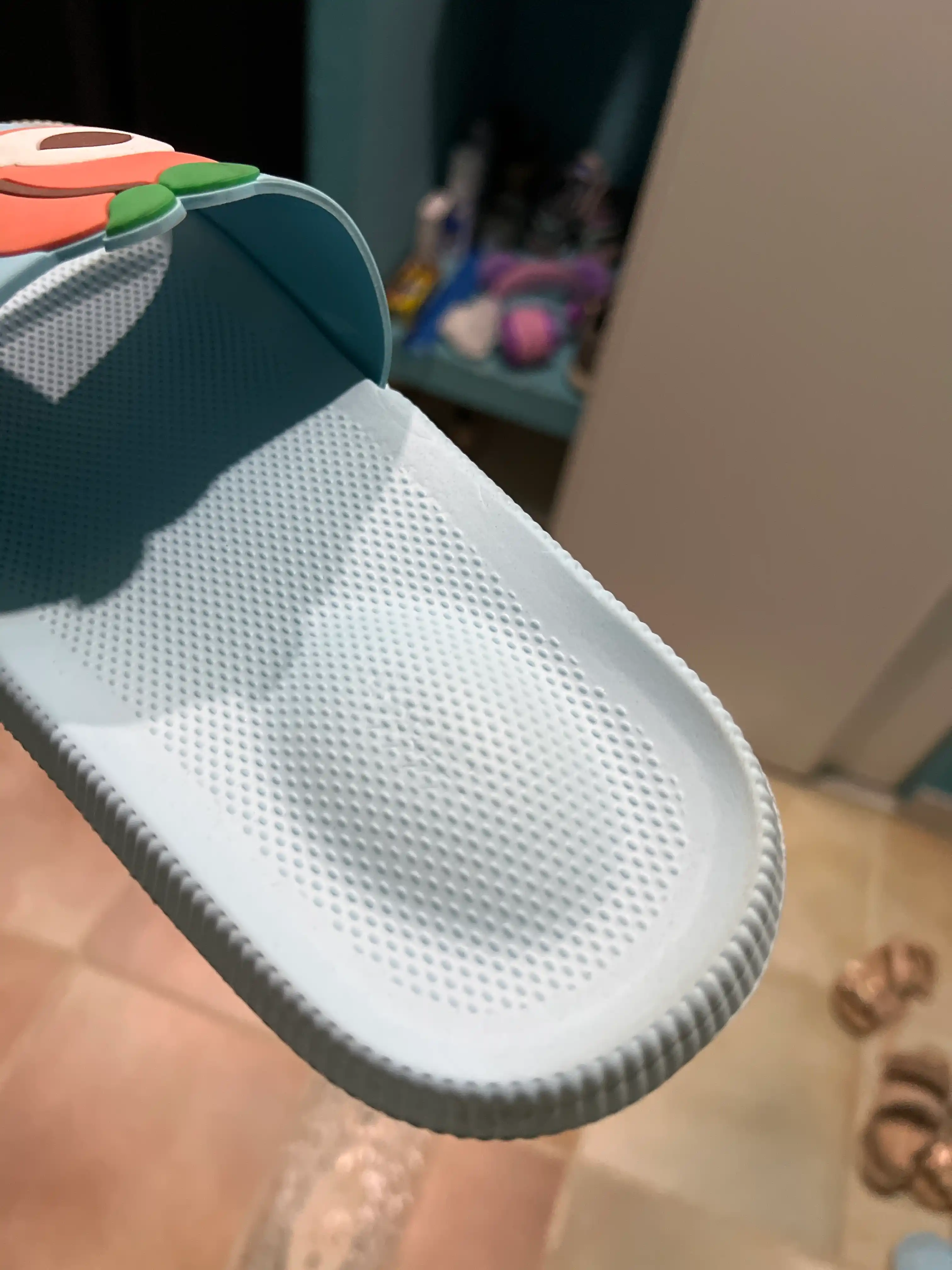 Slanets ayollar Flip-floplari