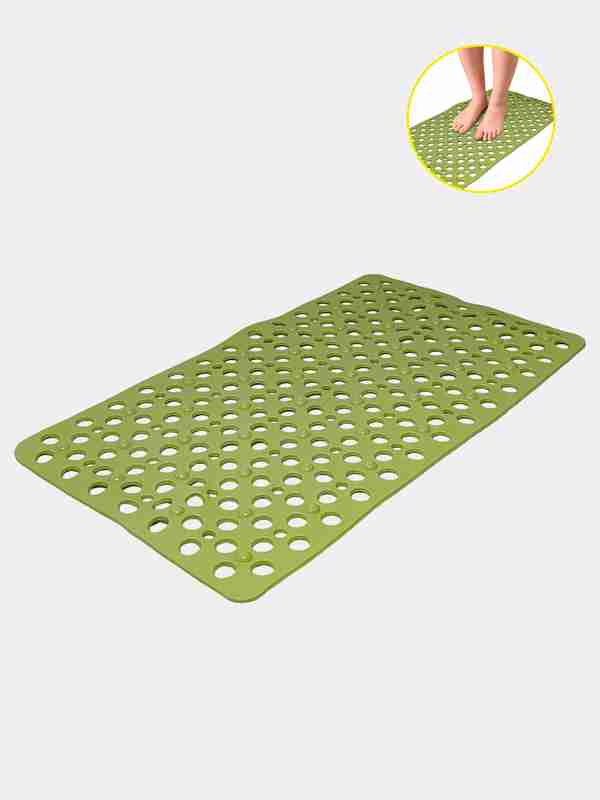 Bogdagi mushuk fotosurati