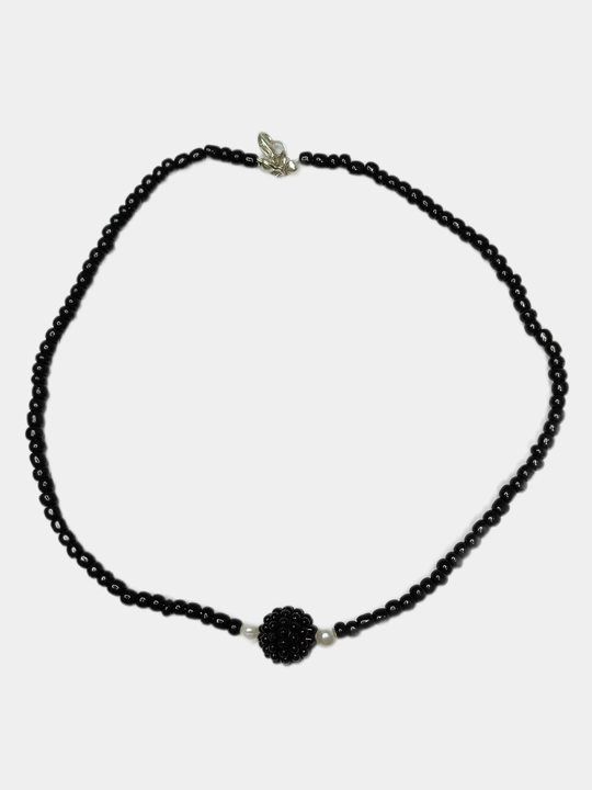 Chokerlar, qo'lda ishlangan