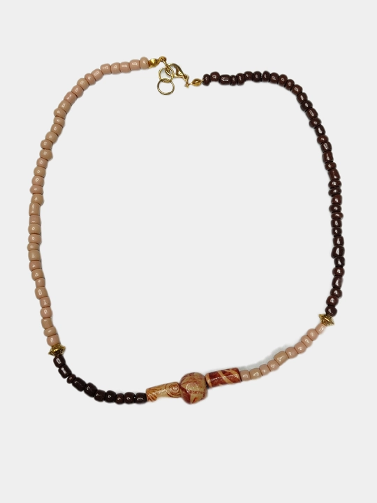 Chokerlar, qo'lda ishlangan