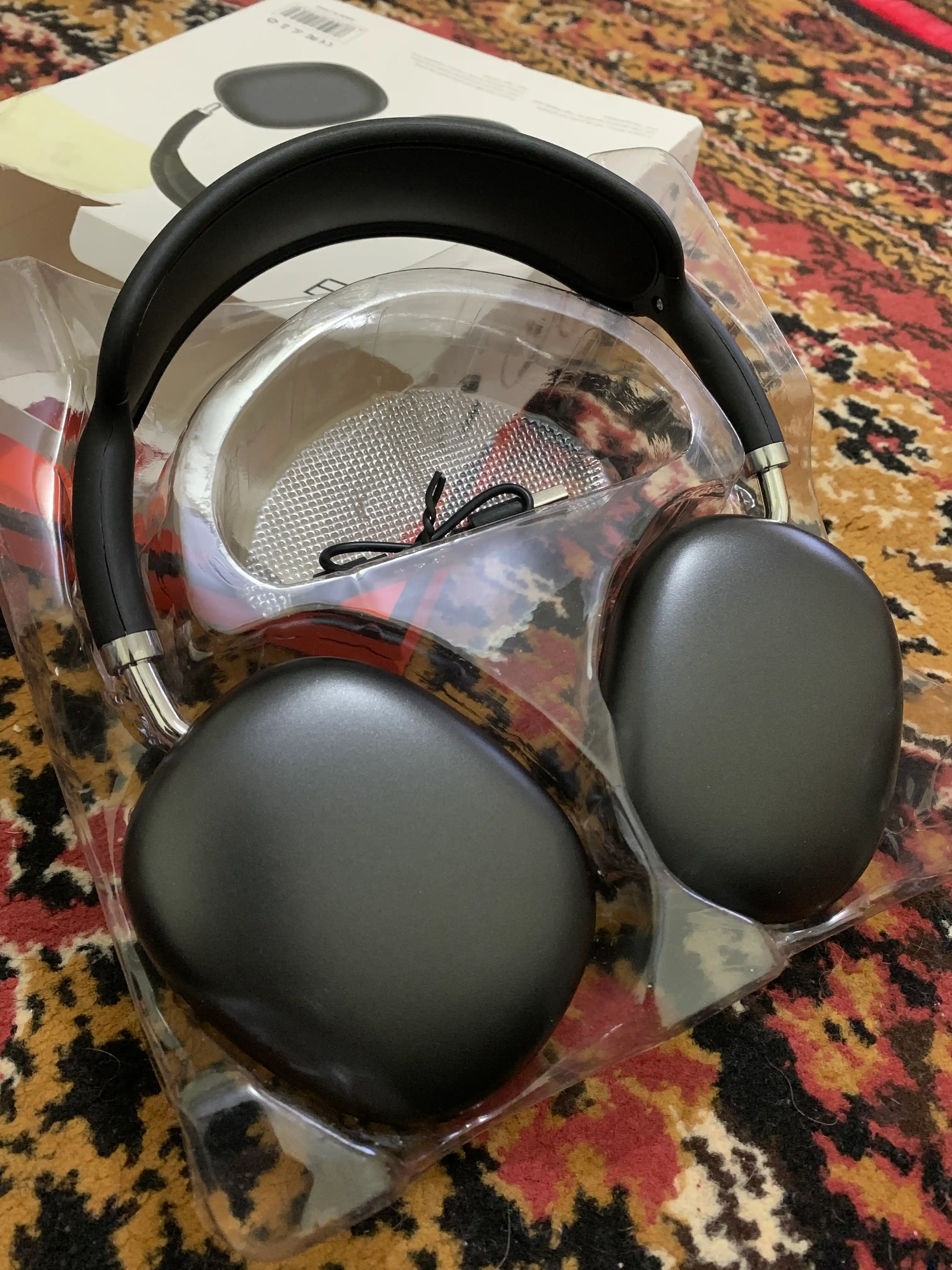 Simsiz quloqchinlar Pods Max, to'liq o'lchamli va yumshoq, Bluetooth 5.0