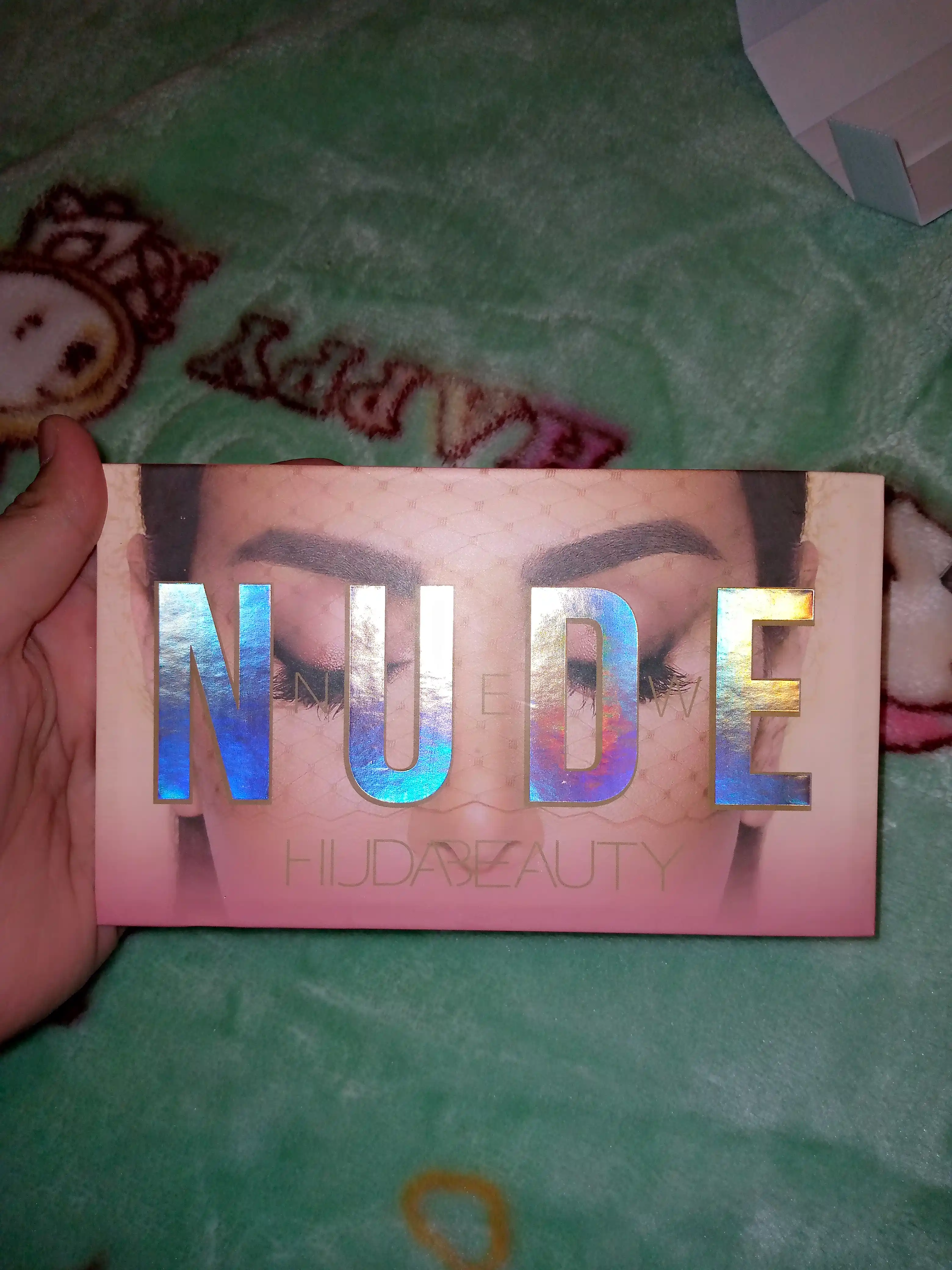 Палетка теней для век The New Nude 18 оттенков