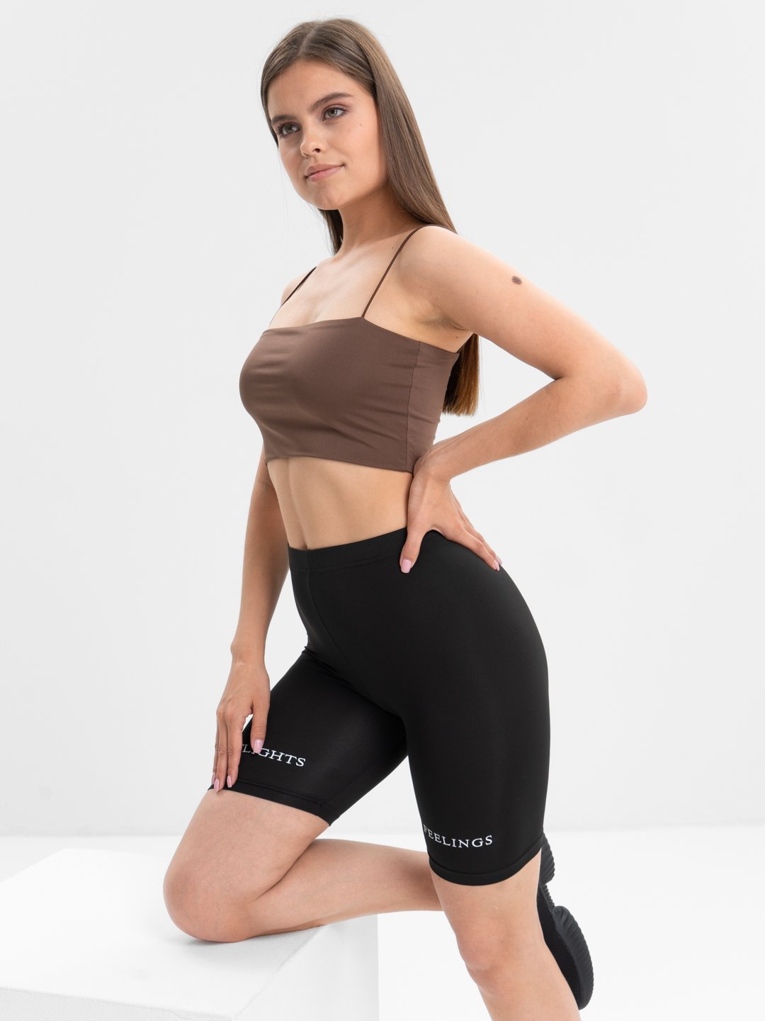 Toliq sonli ayollarning fotosuratlari