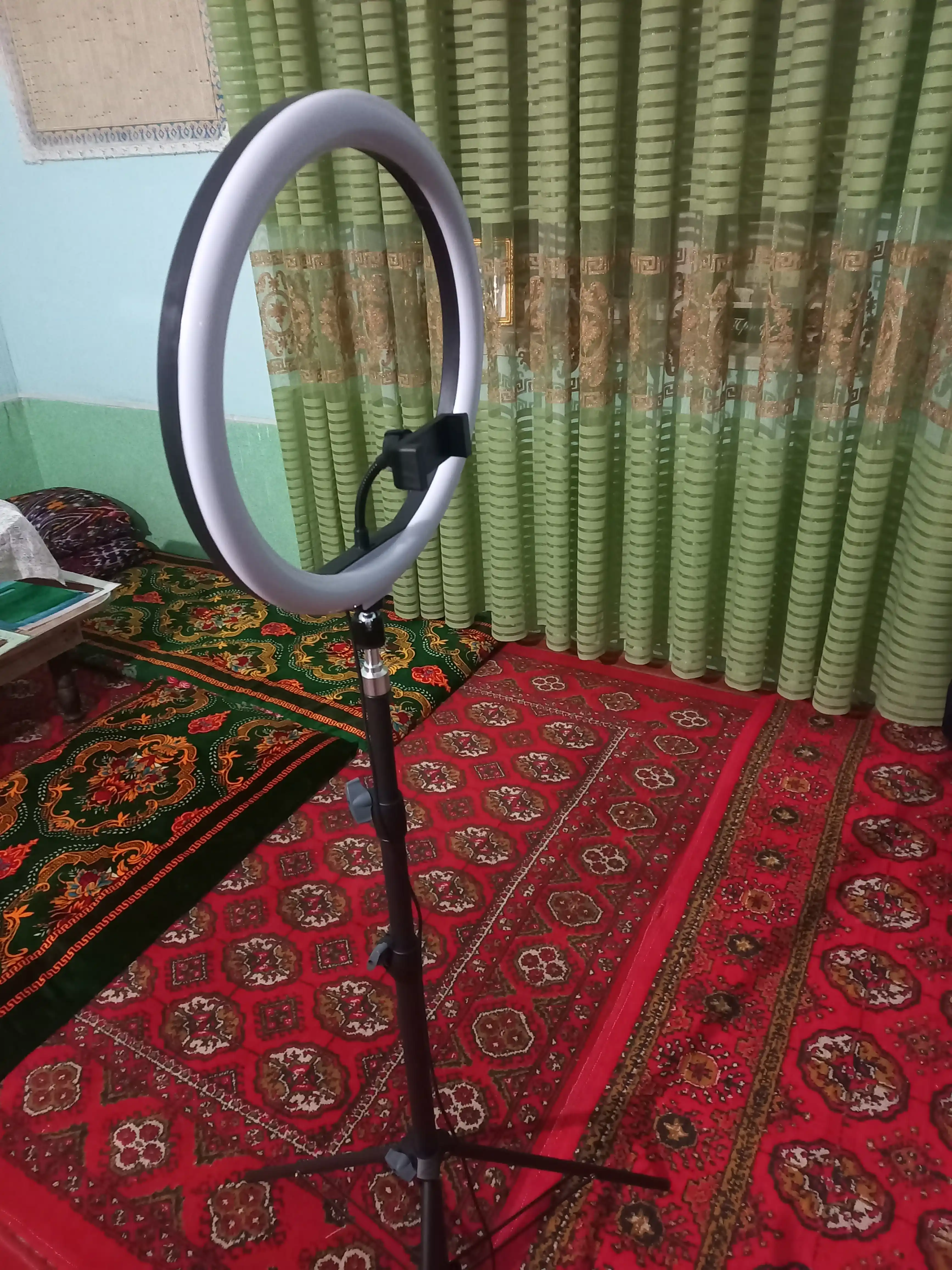 RGB halqali selfi chiroq MJ-26/33 sm, svetodiodli, shtativ bilan