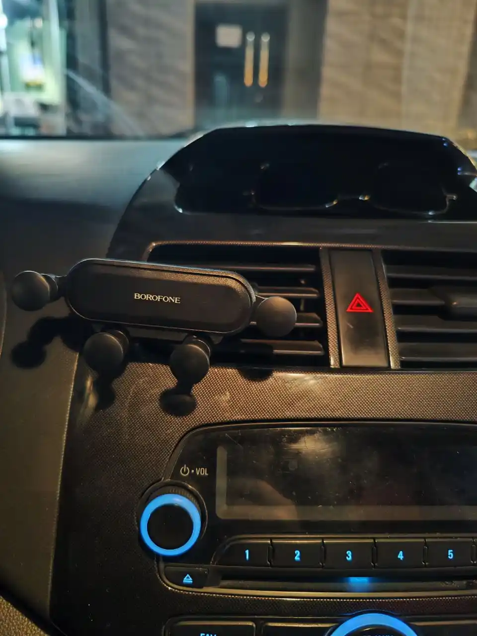 Автомобильный держатель для телефона Borofone BH19 Holder