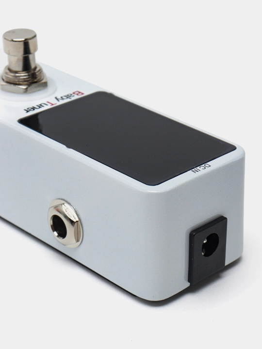 Gitara uchun tyuner va pedal MOOER Baby tuner