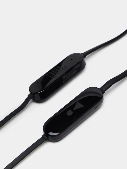 Simsiz quloqchinlar JBL Tune 125bt, oq, ko'k, qizil