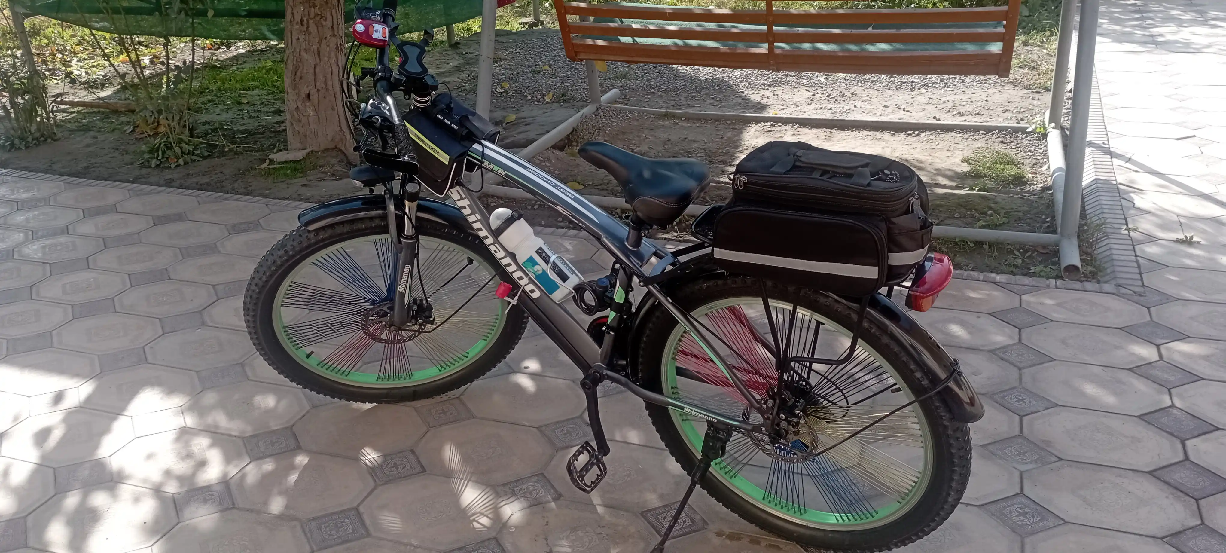 Velosiped uchun ikki qismli sumka, qulfli