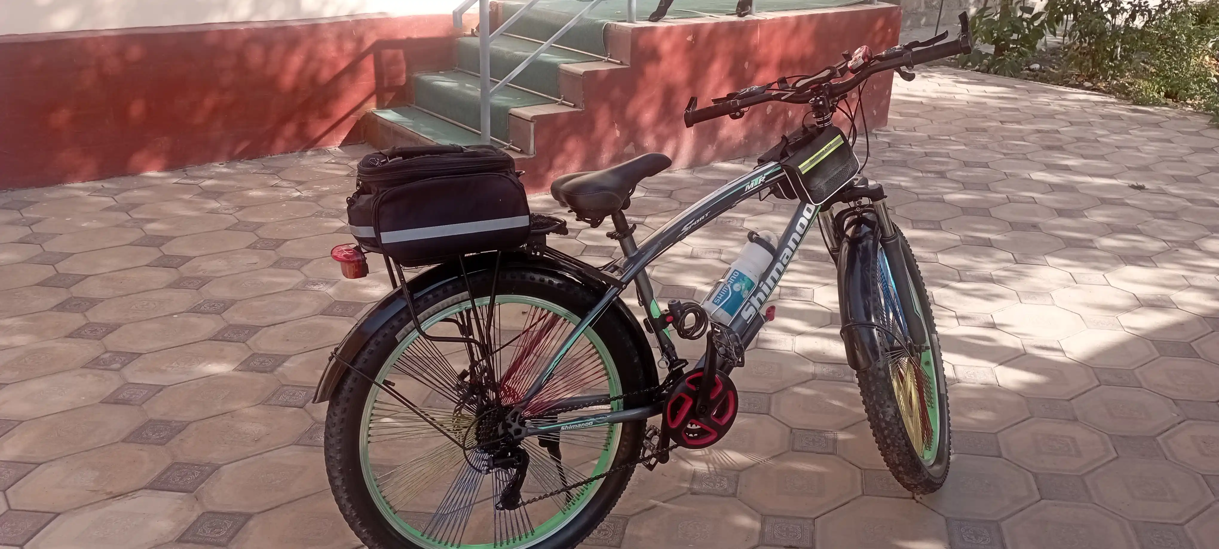 Velosiped uchun ikki qismli sumka, qulfli