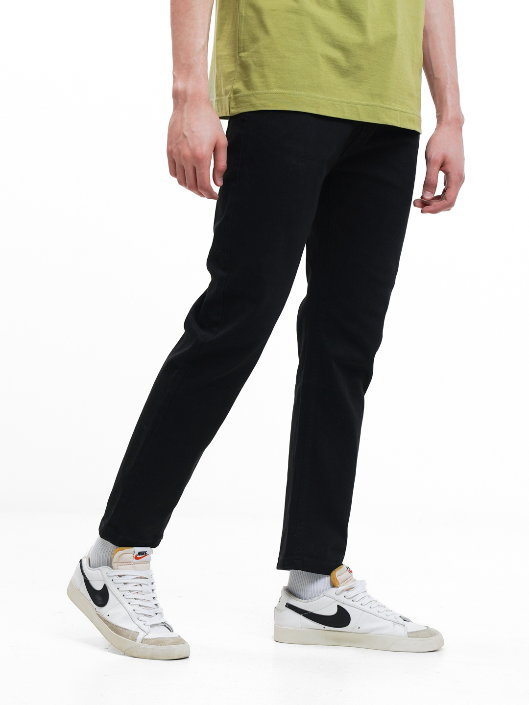 Yalang eshakli etuk ayollar fotosurati