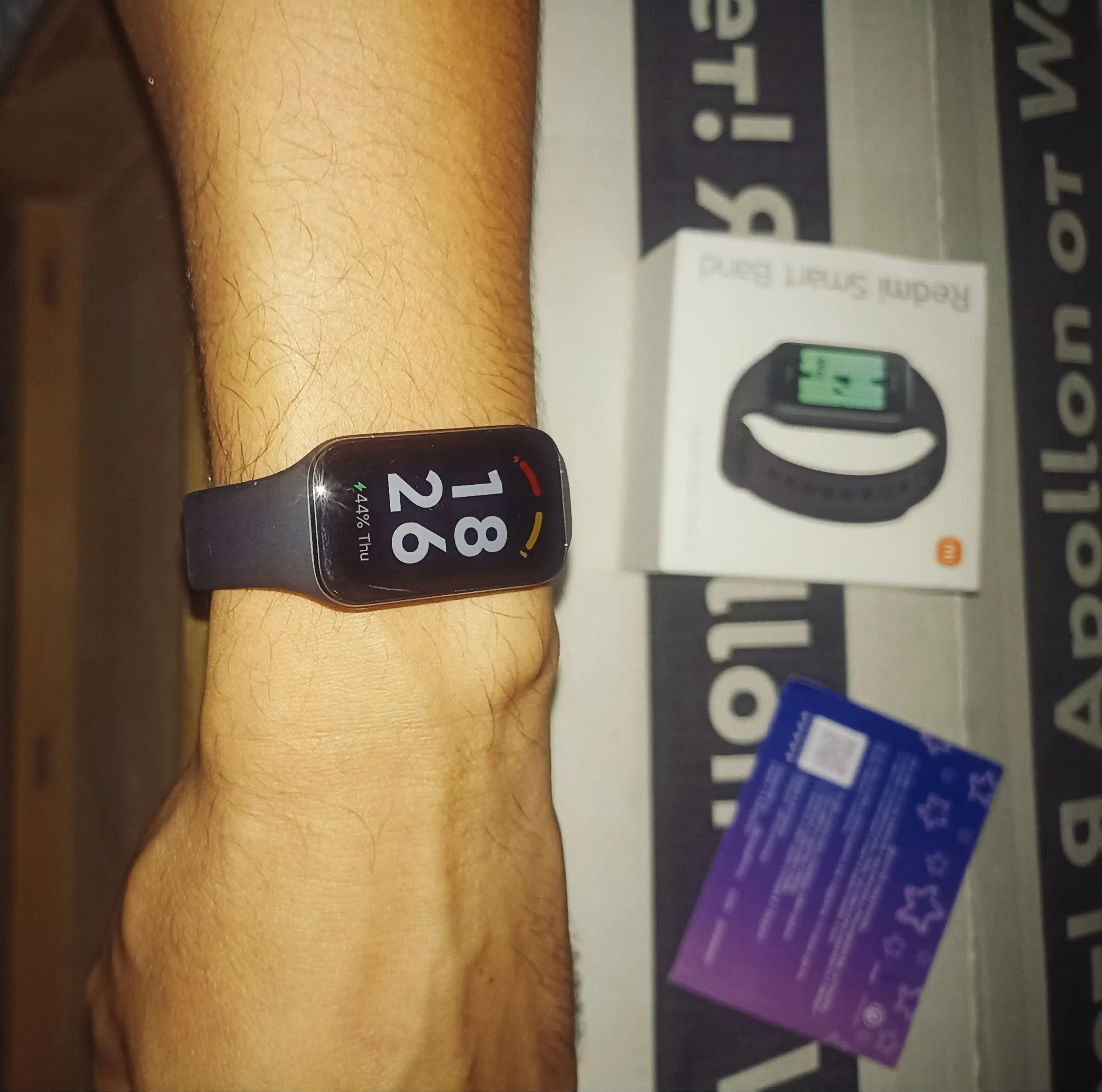 Fitnes bilaguzugi Xiaomi Redmi Smart Band 2, soat bilan