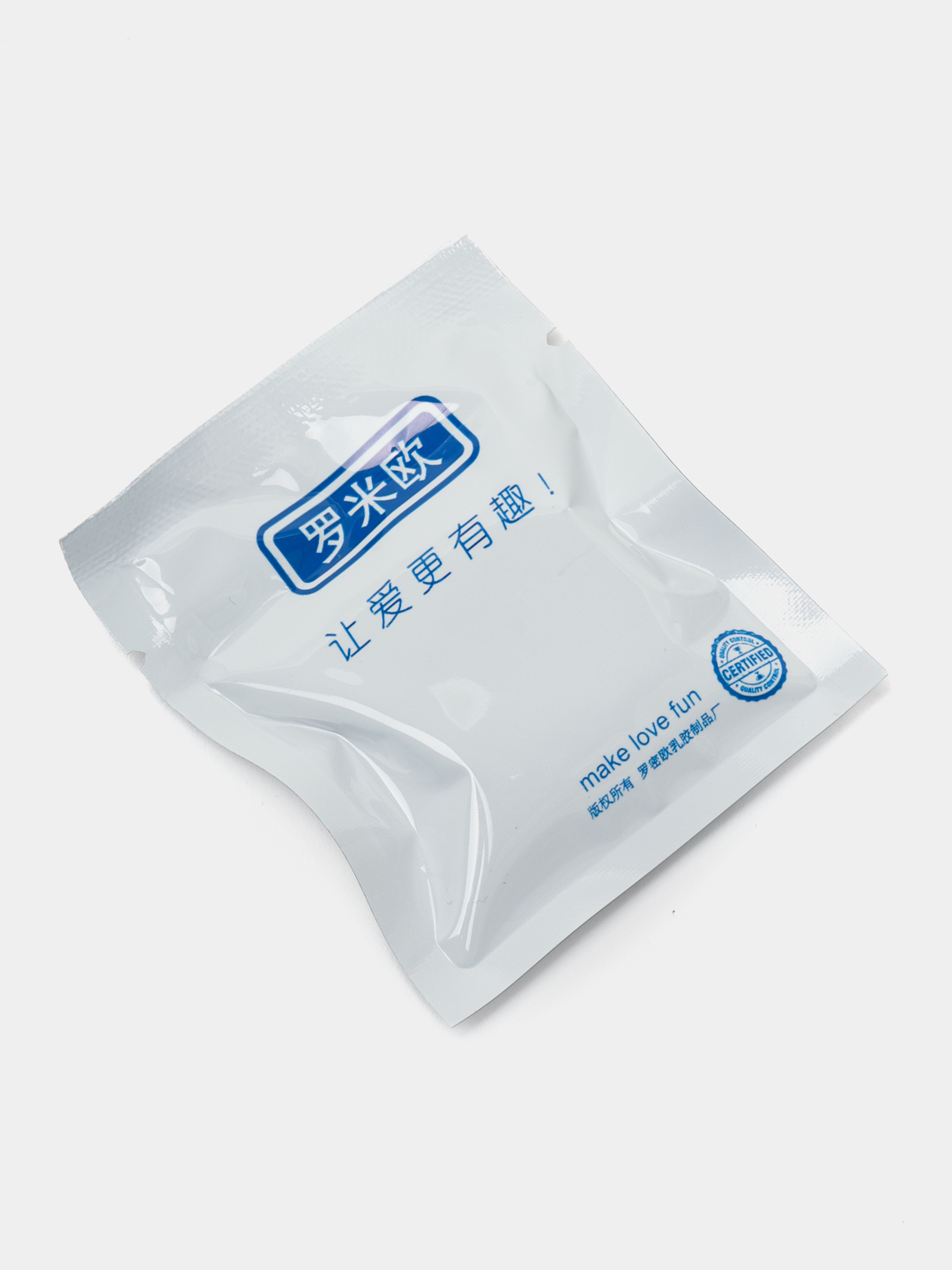 Qora yigit qalin sik bilan sikishadi