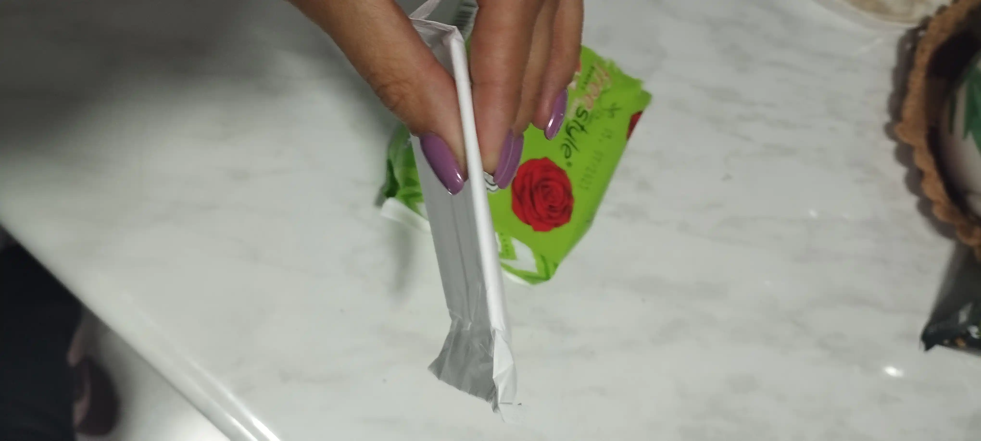 Ayollar gigiyenik prokladkalari Free Style One sensitive super, 10 dona