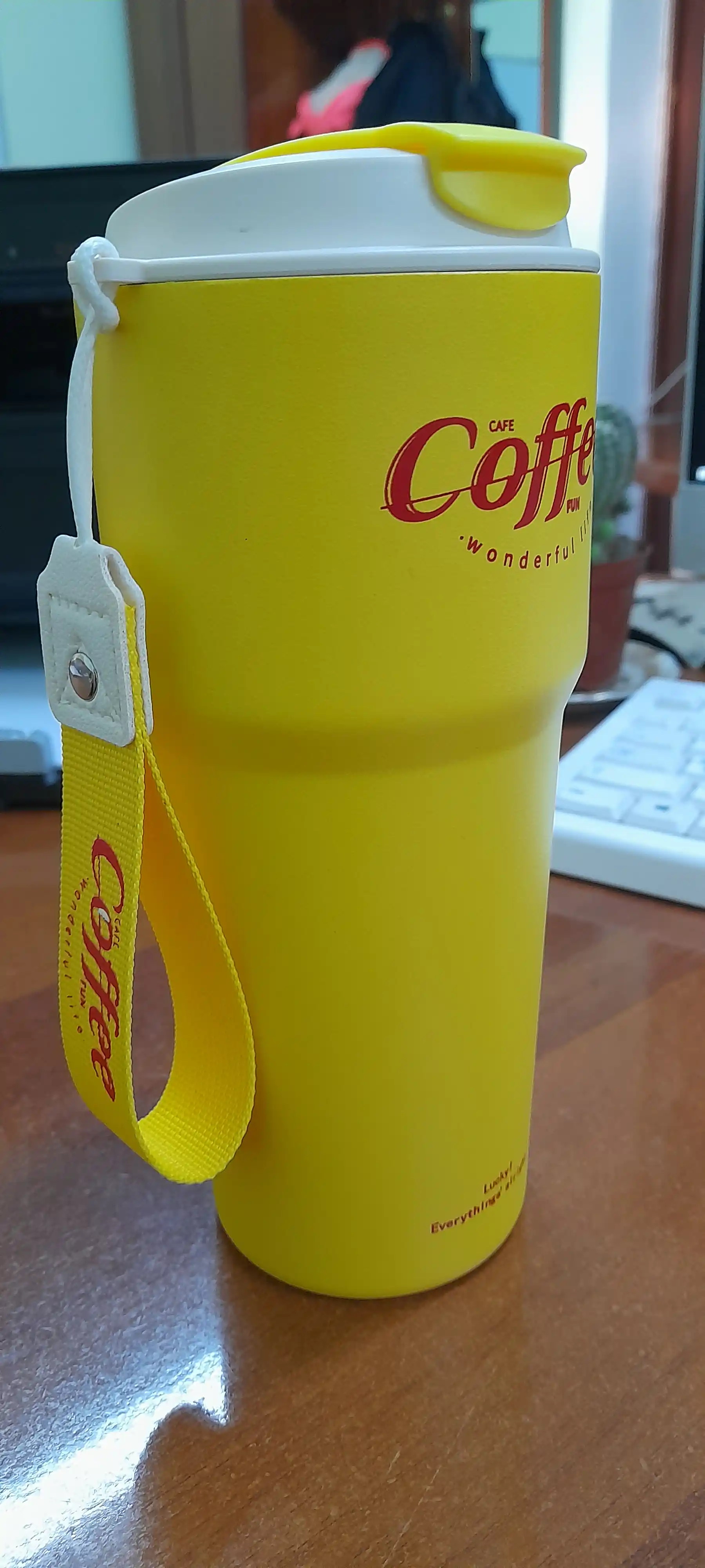 Termo krujka "Coffee" sovuq va issiq ichimliklar uchun, mashinada yoki ishda