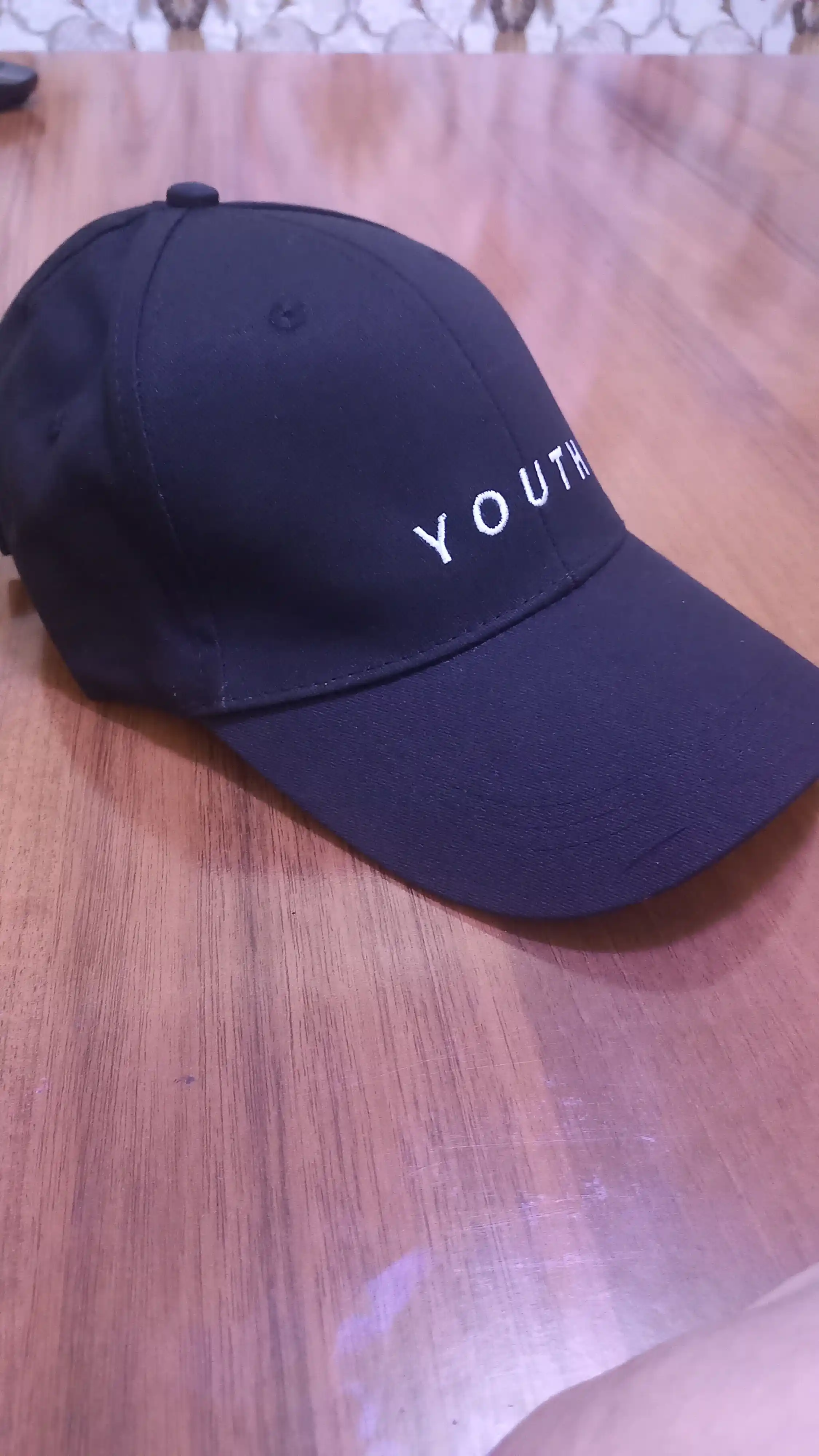 Бейсболка с надписью "Youth", женская кепка
