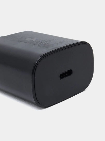 Адаптер Samsung с функцией быстрой зарядки 25W, Type-C, чёрный, в комплекте шнур