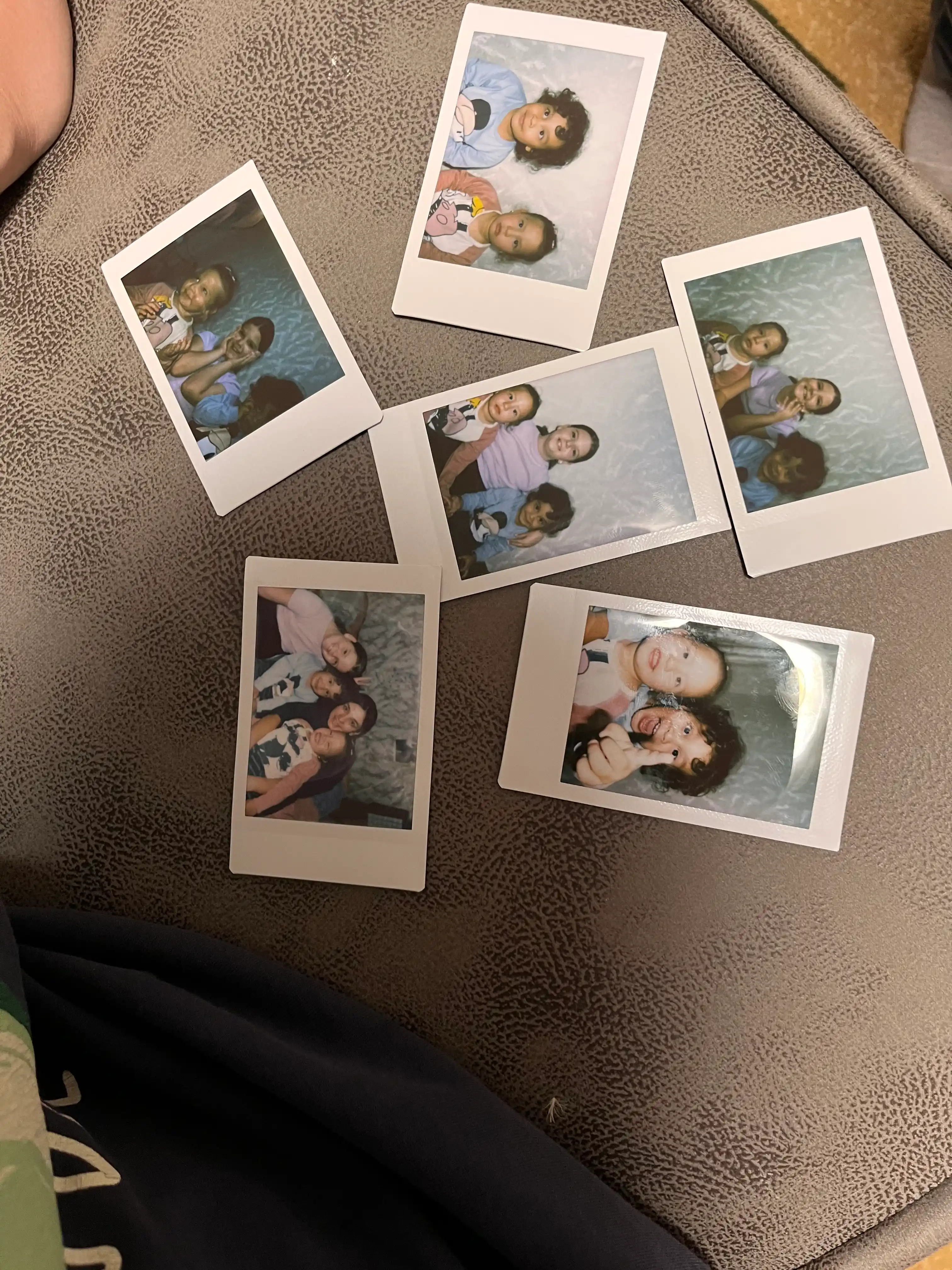 Bir zumda chop etish fotoapparati Fujifilm Instax Mini 12, 5 xil rang