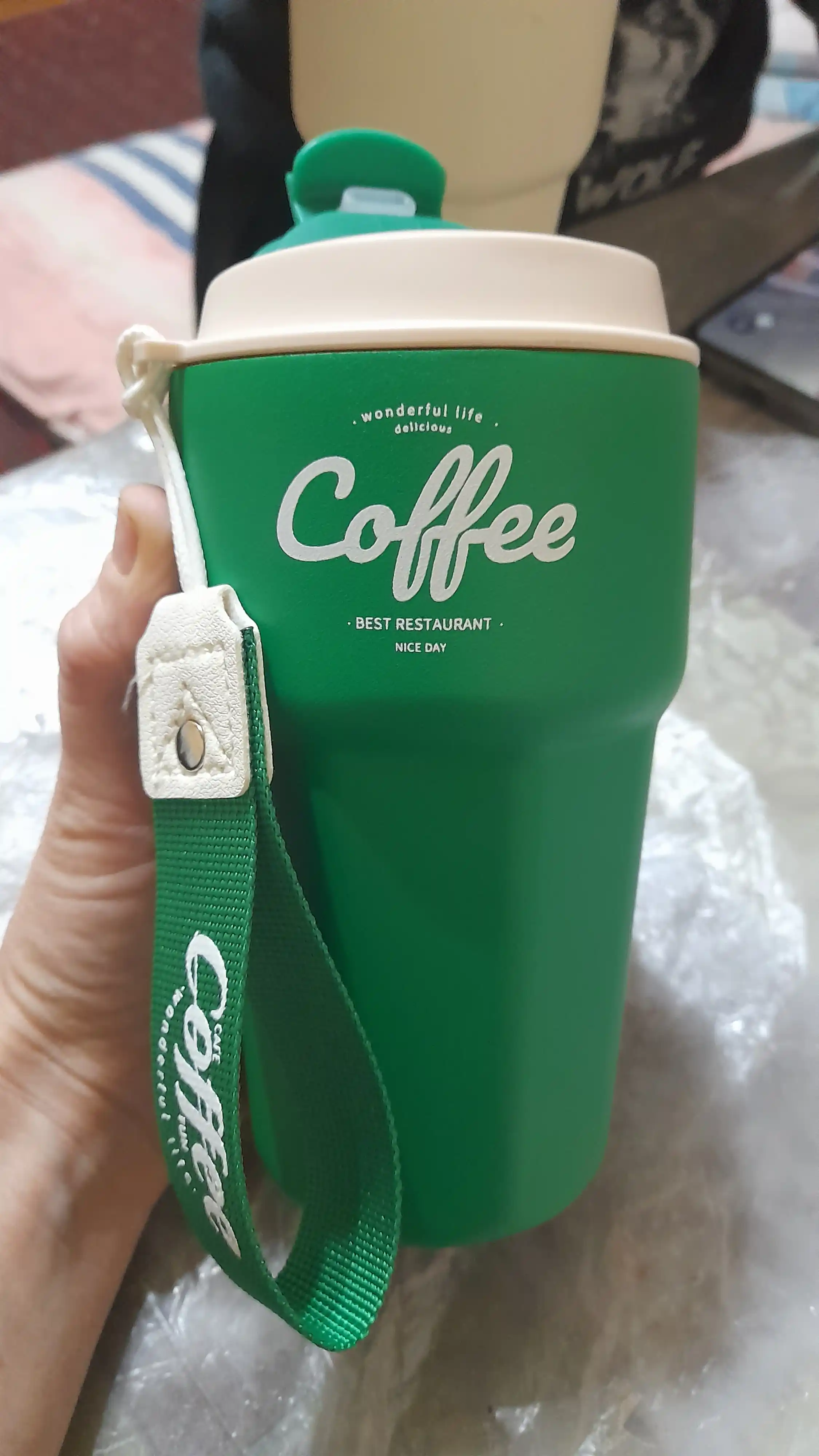 Termo krujka "Coffee" sovuq va issiq ichimliklar uchun, mashinada yoki ishda