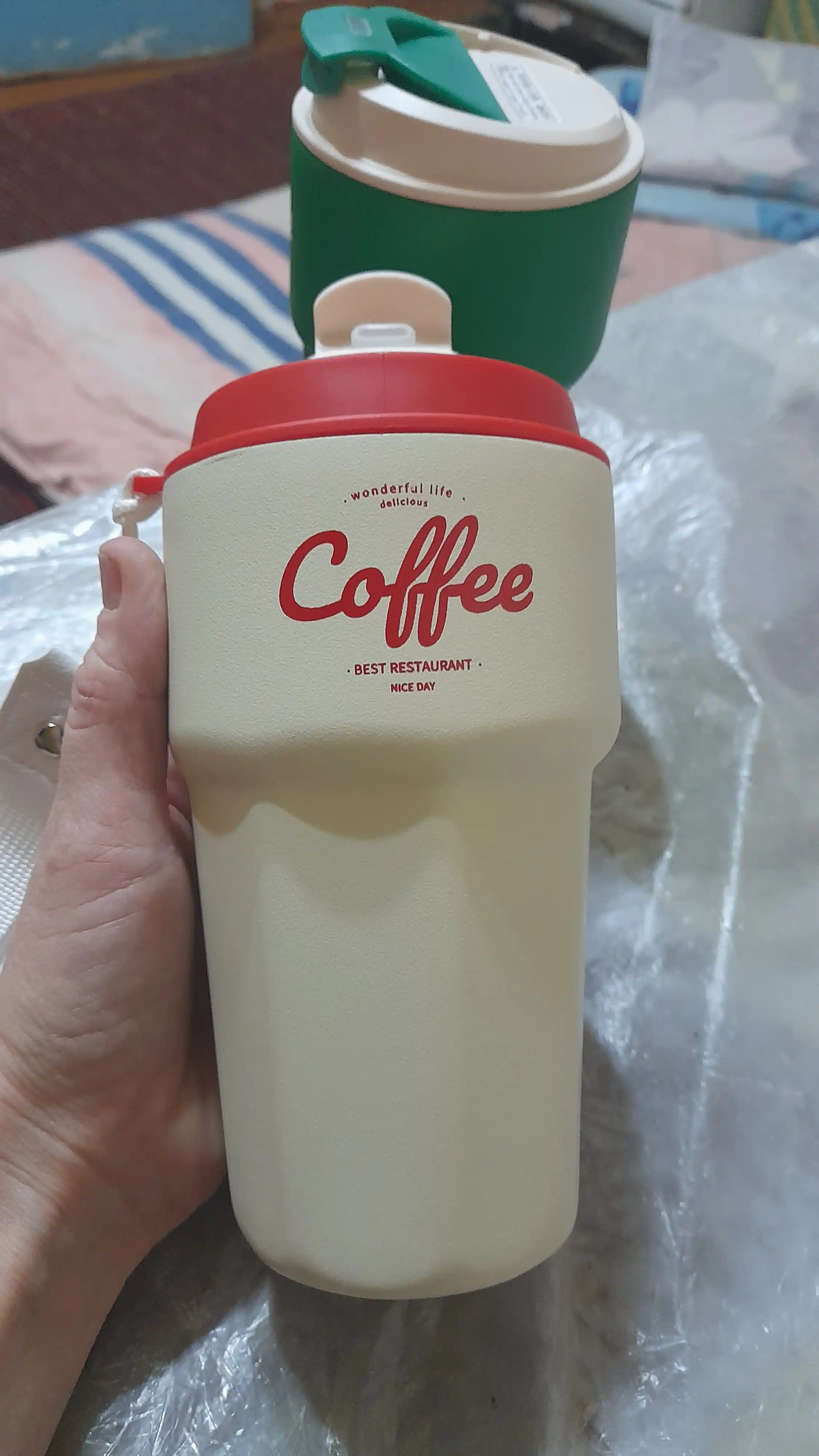 Termo krujka "Coffee" sovuq va issiq ichimliklar uchun, mashinada yoki ishda