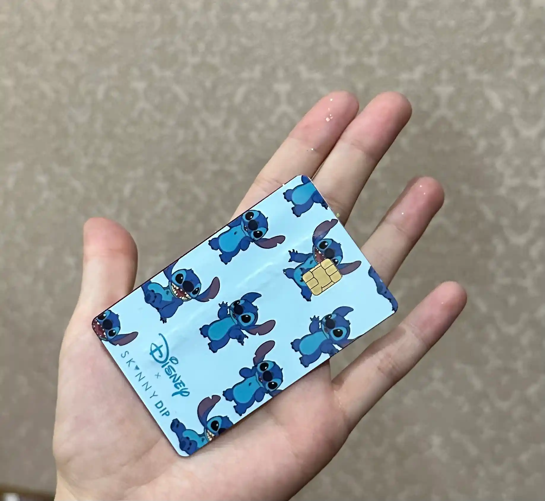 Bank kartasi va chipta stikerlari, Stich
