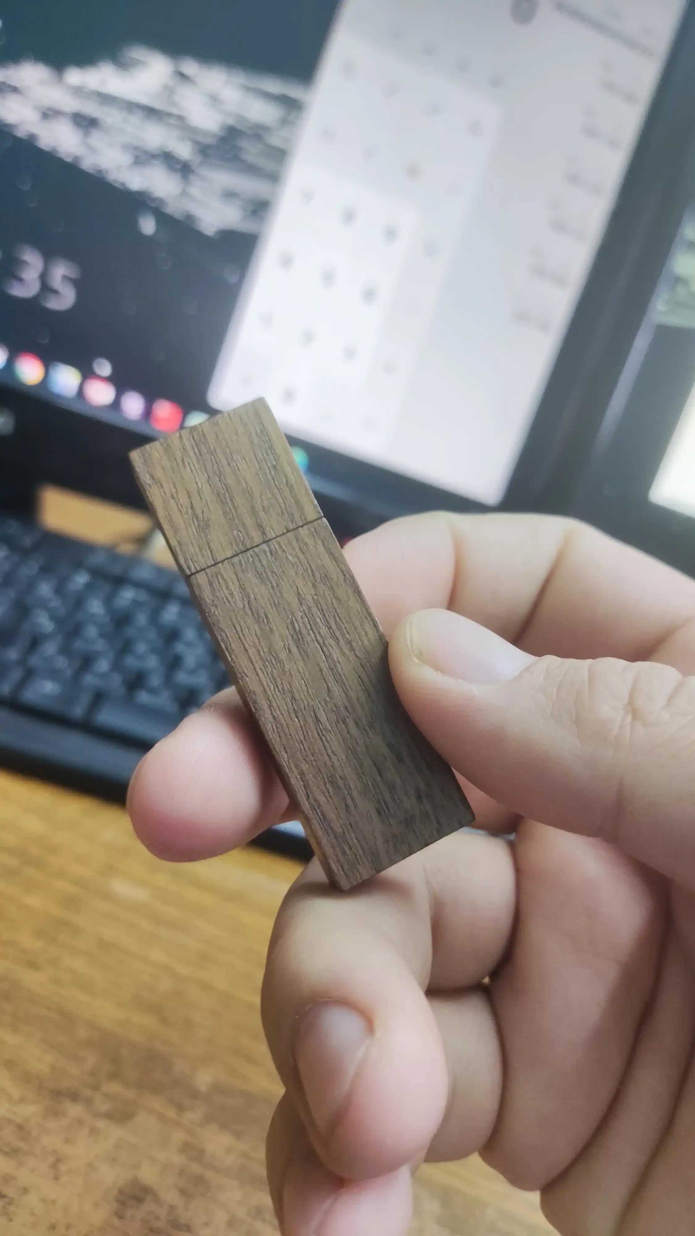 Yog'ochli flesh-disk 32 GB, USB 2.0