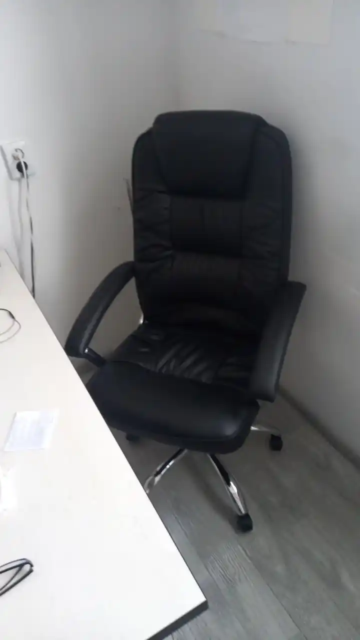 Ofis uchun kreslo 9947