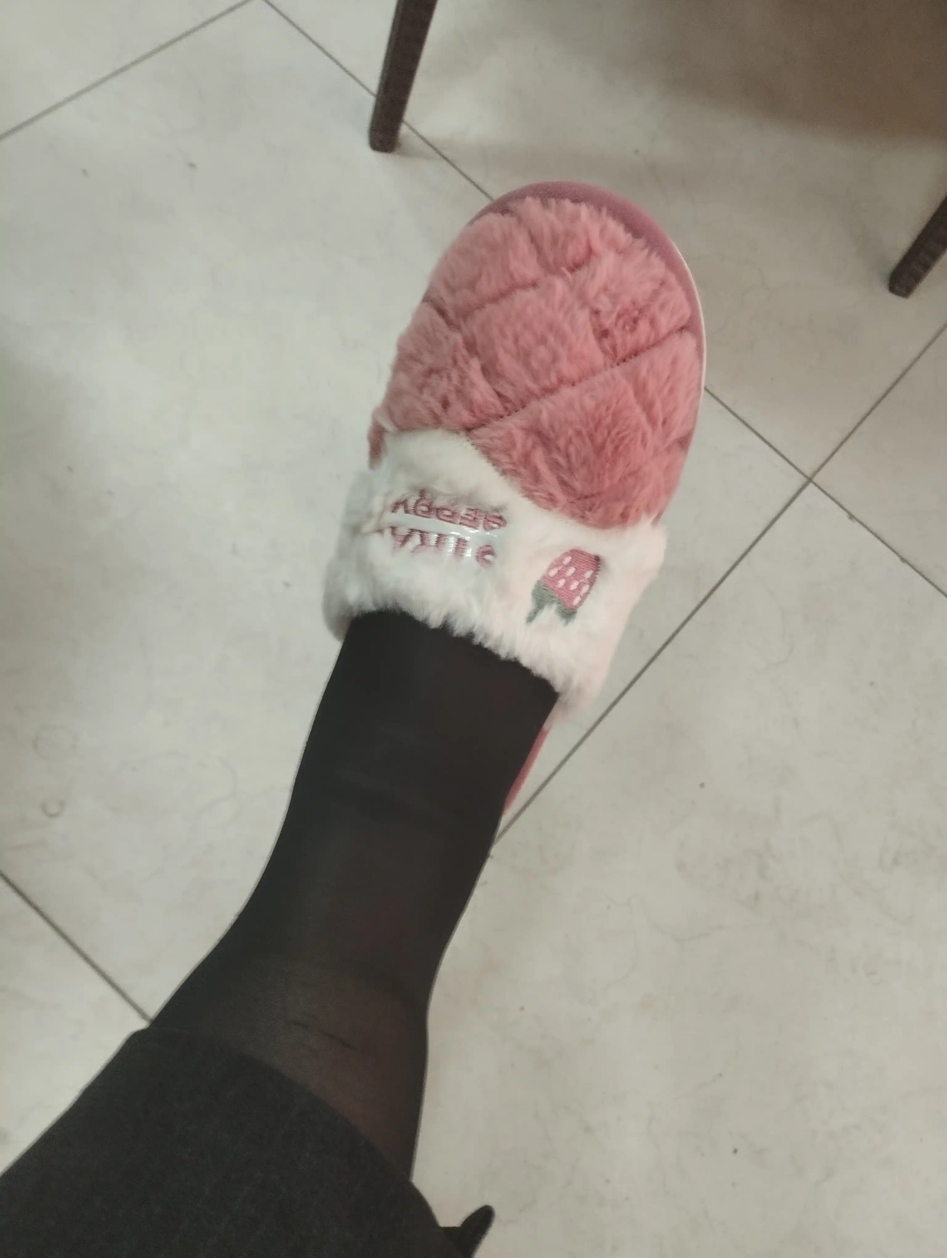 Домашние тапочки для женщин